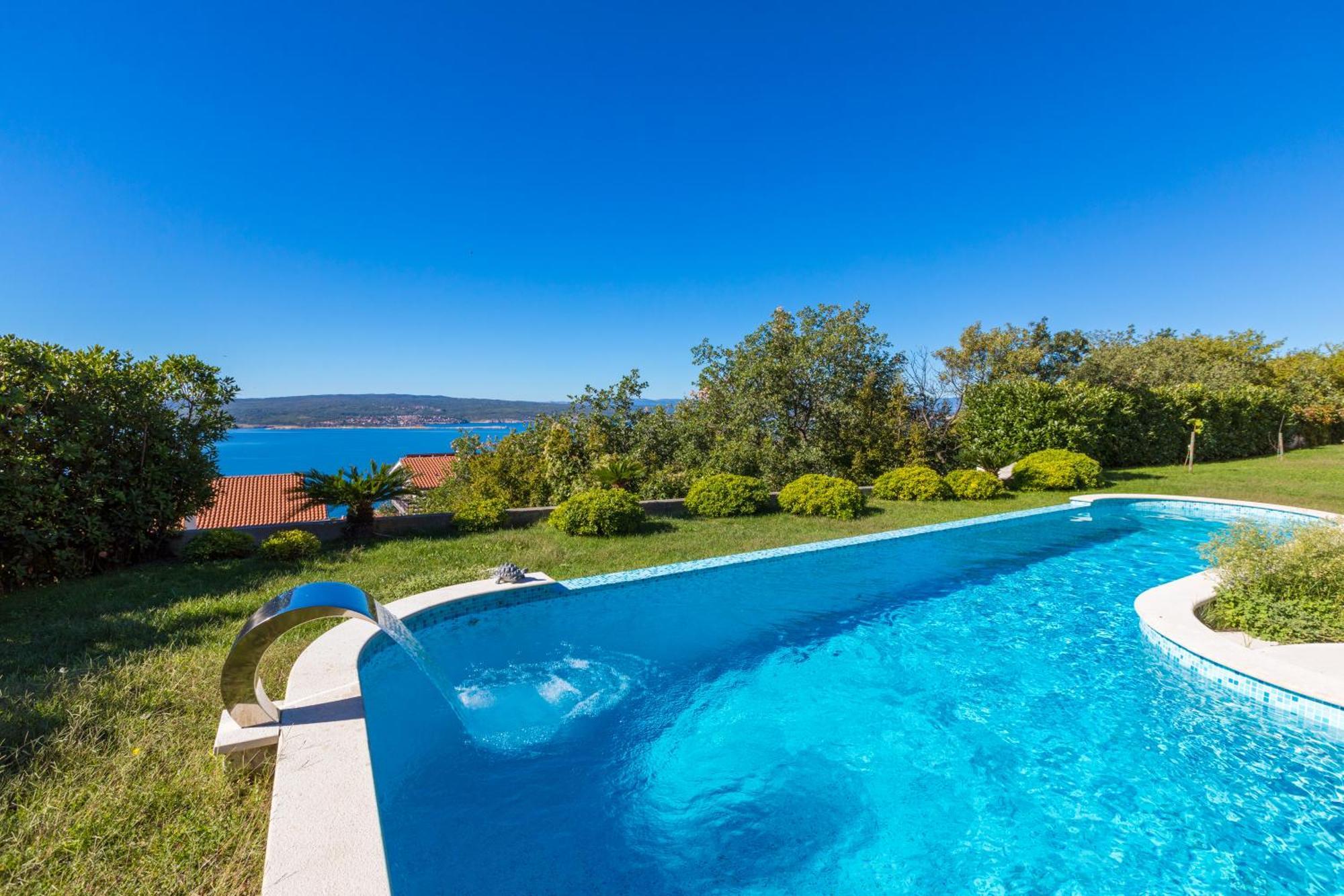 Holiday Home Villa Lion'S House ツリクヴェニツァ エクステリア 写真